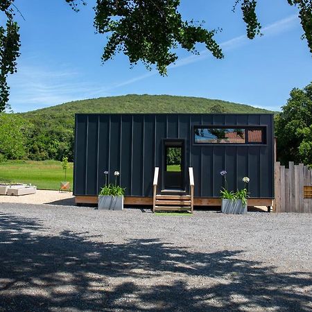 Vibe Luxury Cabins Арнуеро Екстериор снимка
