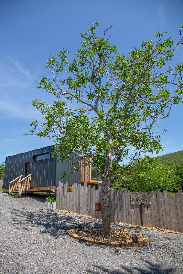 Vibe Luxury Cabins Арнуеро Екстериор снимка