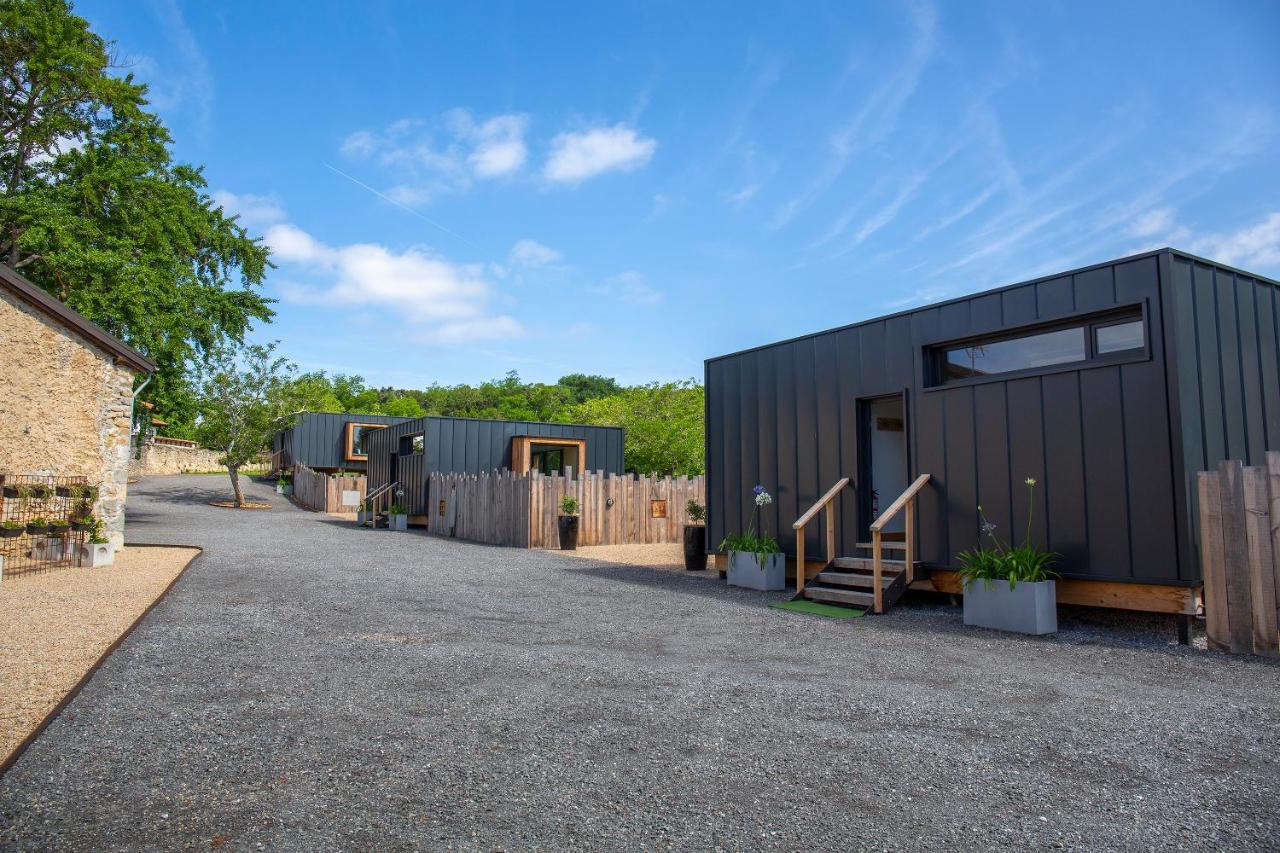 Vibe Luxury Cabins Арнуеро Екстериор снимка